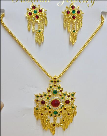 Pacific Jewelry & Watches Los Angeles - الاكسسوارات التايلاندية الأقراط القلائد الاكسسوارات نمط