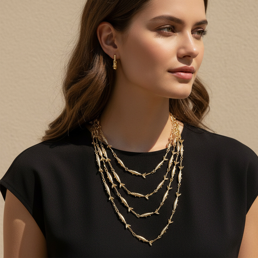 Pacific Jewelry & Watches Los Angeles - قلادة متعددة الطبقات بتصميم سمكة صغيرة