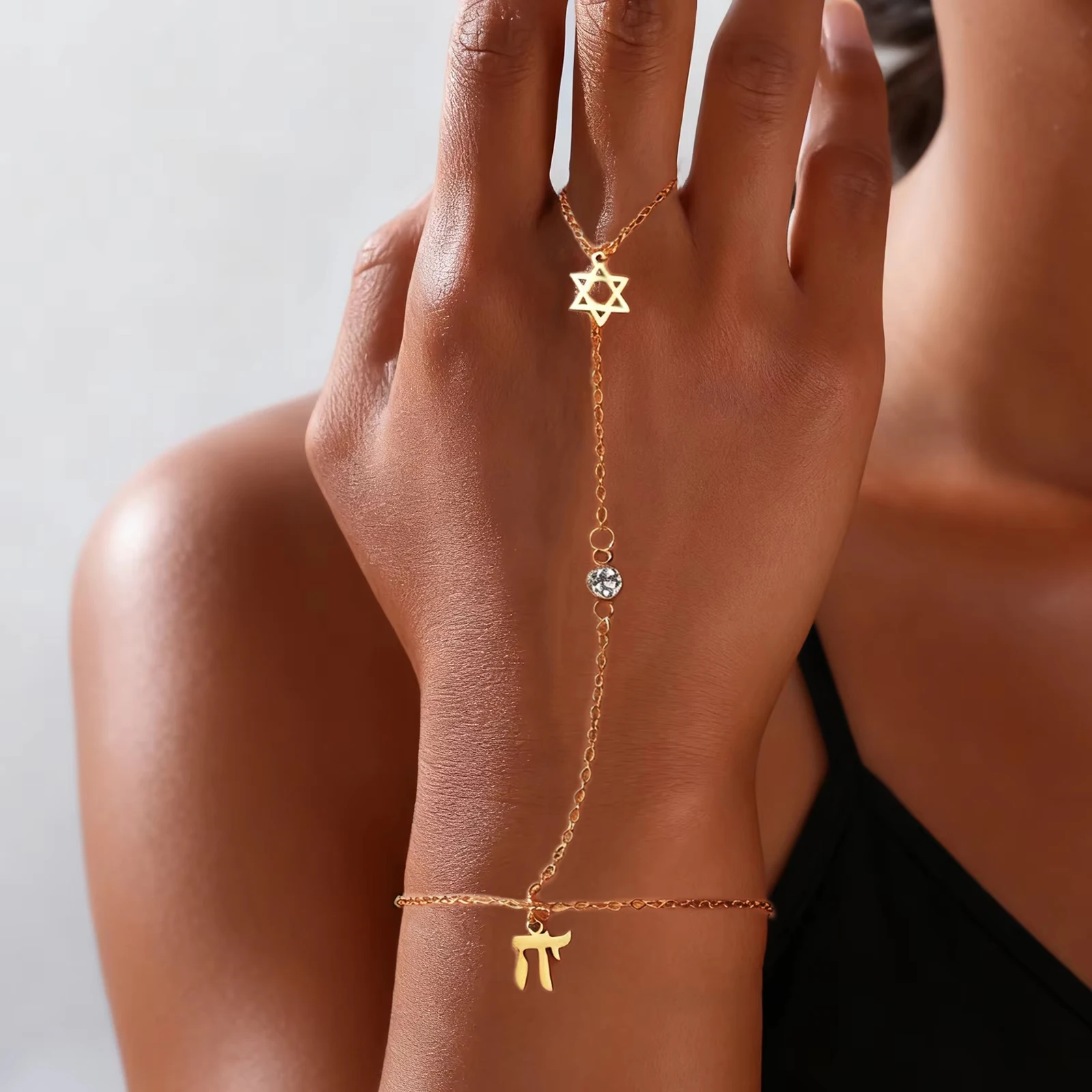 Jewelry & Watches Sp Z Oo Ul Frezerów 3 - سوار إصبع نجمة داود اليهودية بحرف