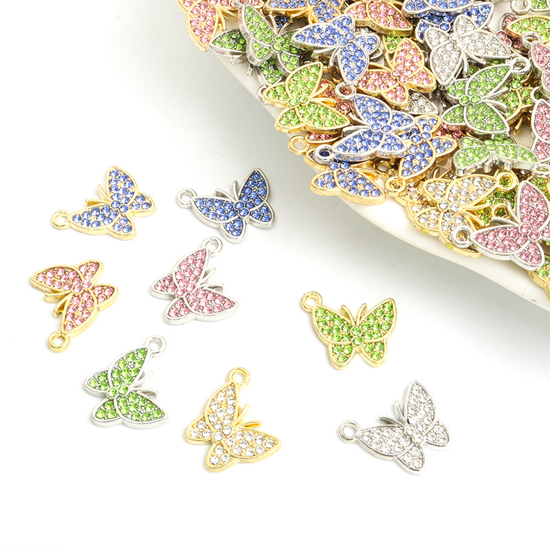 Butterfly Pendant Necklace - 100 قطعة/مجموعة من قلادات الفراشة الكريستالية