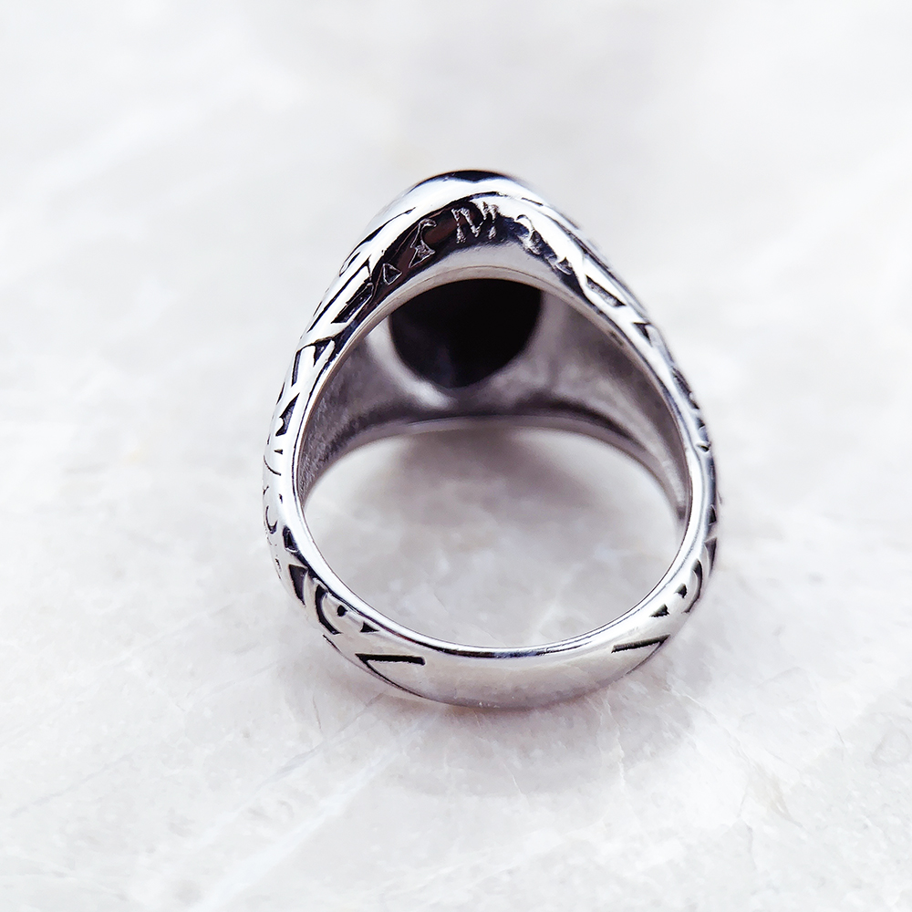 خاتم Signet بيضاوي أسود على ال - مراجعة Mens Signet Ring وسعره