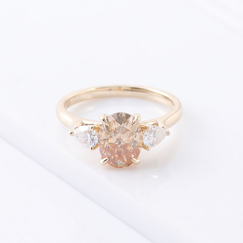 بروفانس 10K الذهب الأصفر ثلاثة - مراجعة Moissanite Ring وسعره