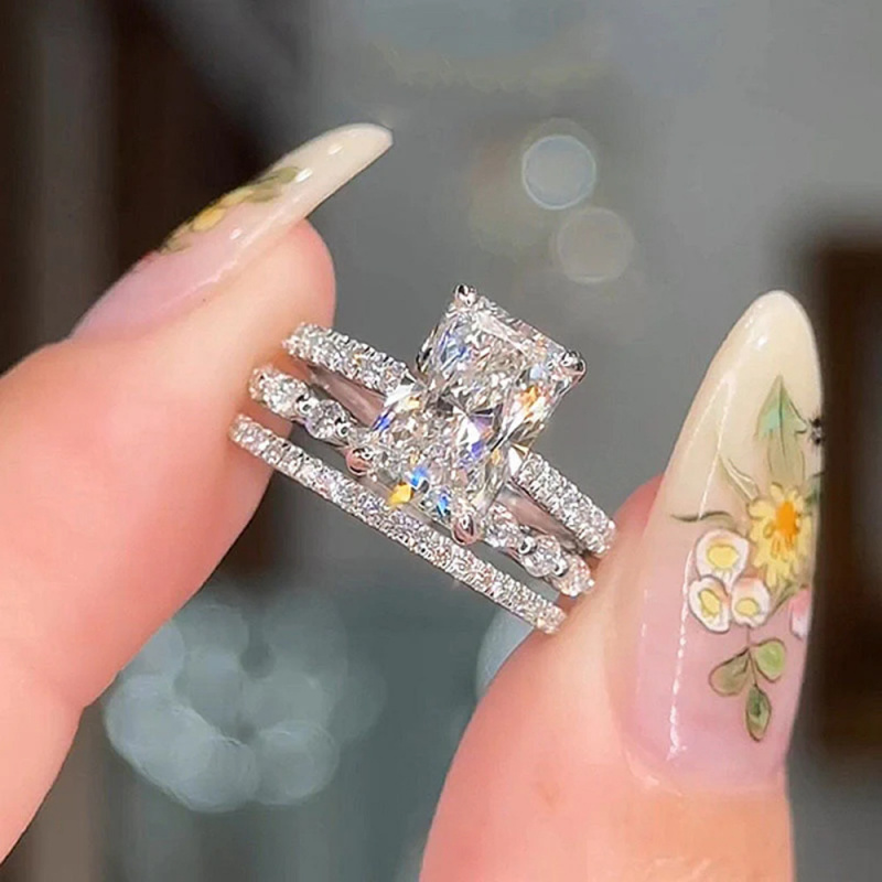 خاتم موسانيت فاخر مطلي بالذهب  - مراجعة Moissanite Ring وسعره