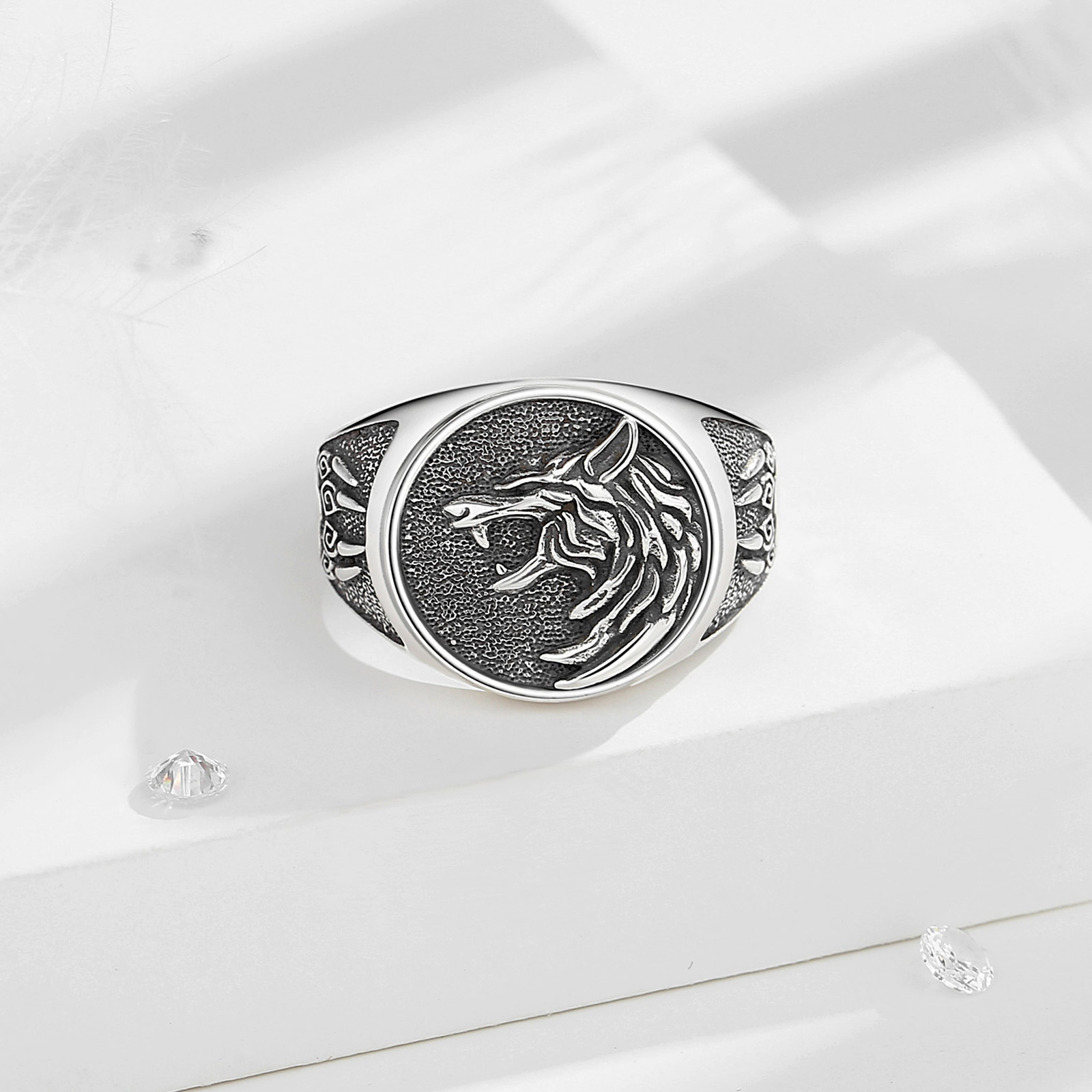 الفضة الإسترليني خاتم فايكنغ ا - مراجعة Mens Signet Ring وسعره