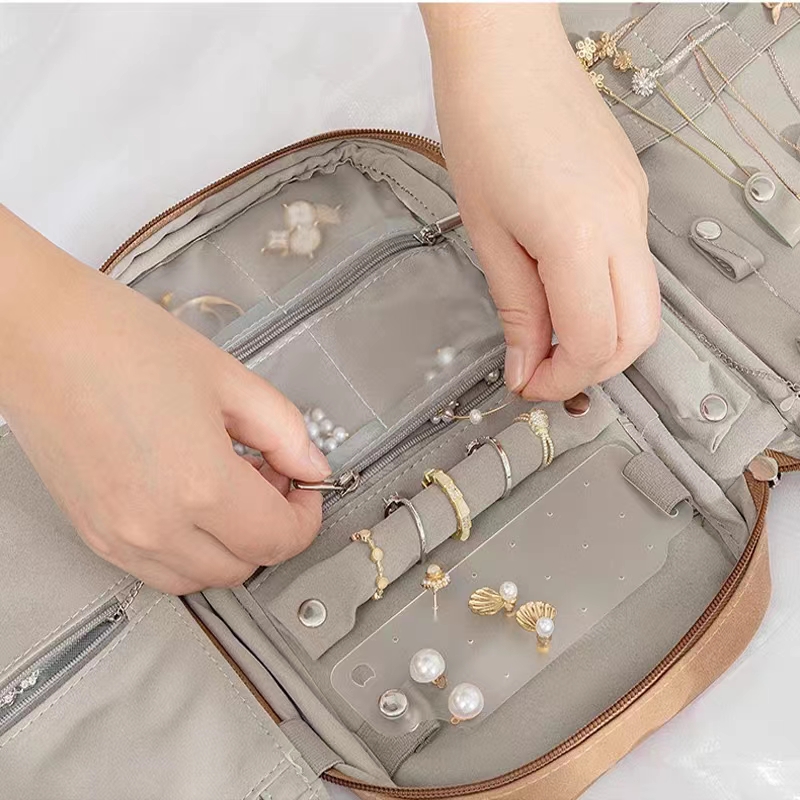 السفر تخزين حقيبة المنظم قلادة - مراجعة Jewelry Essentials Watches وسعره