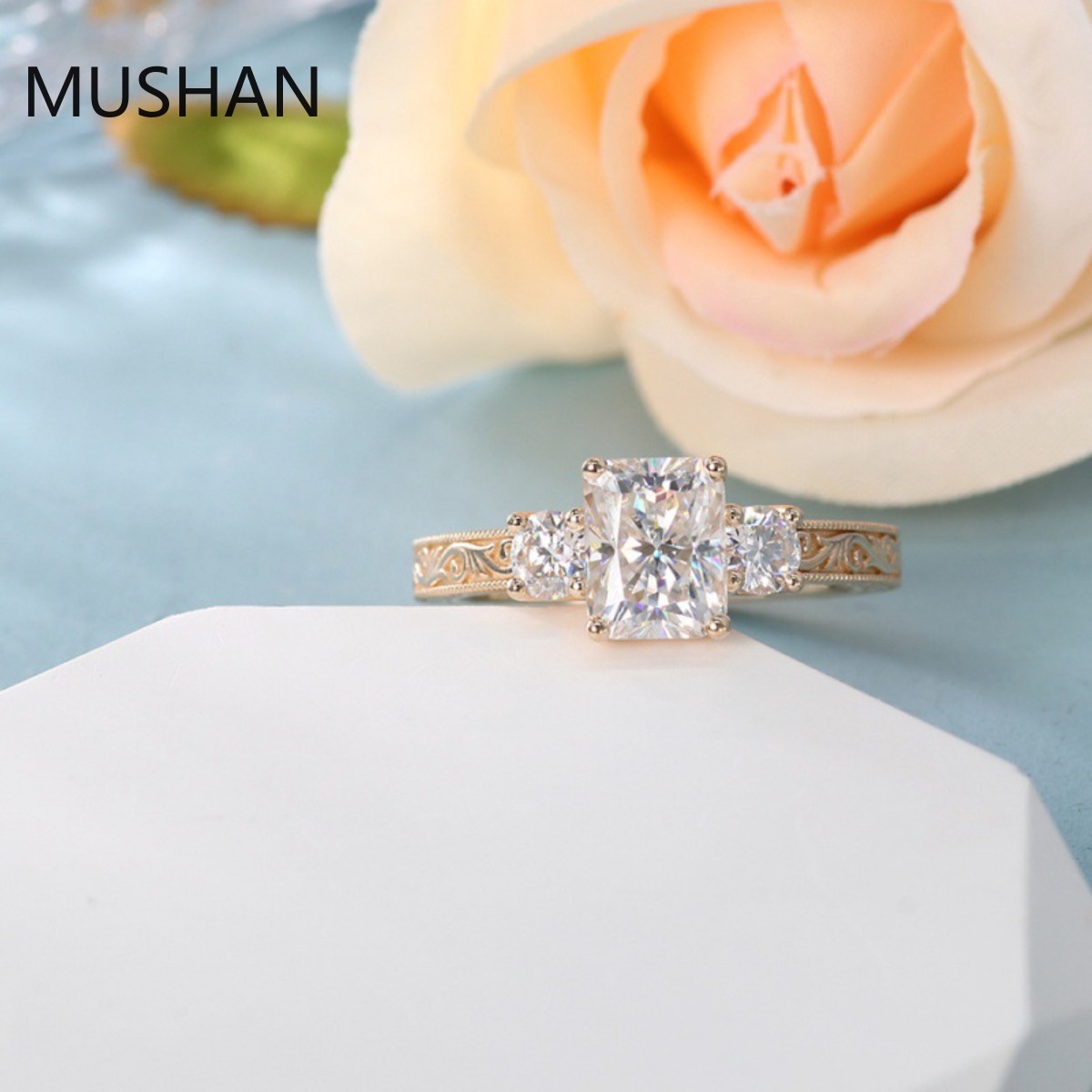 خواتم ميشان الفاخرة المخصصة من - مراجعة Moissanite Ring وسعره