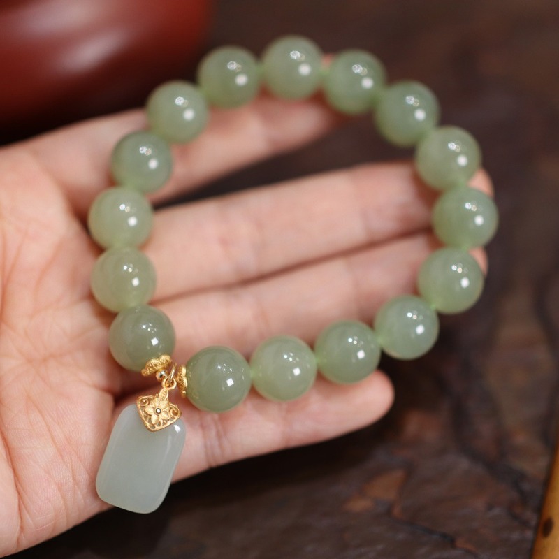 سوار من حجر اليشم الطبيعي من ه - مراجعة Gemstone Bracelet Healing وسعره